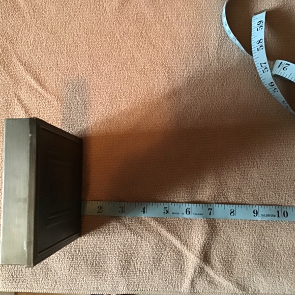 NWT Hallmark decorative metal tin with candle, notepad and pen - Picture 12 of 12